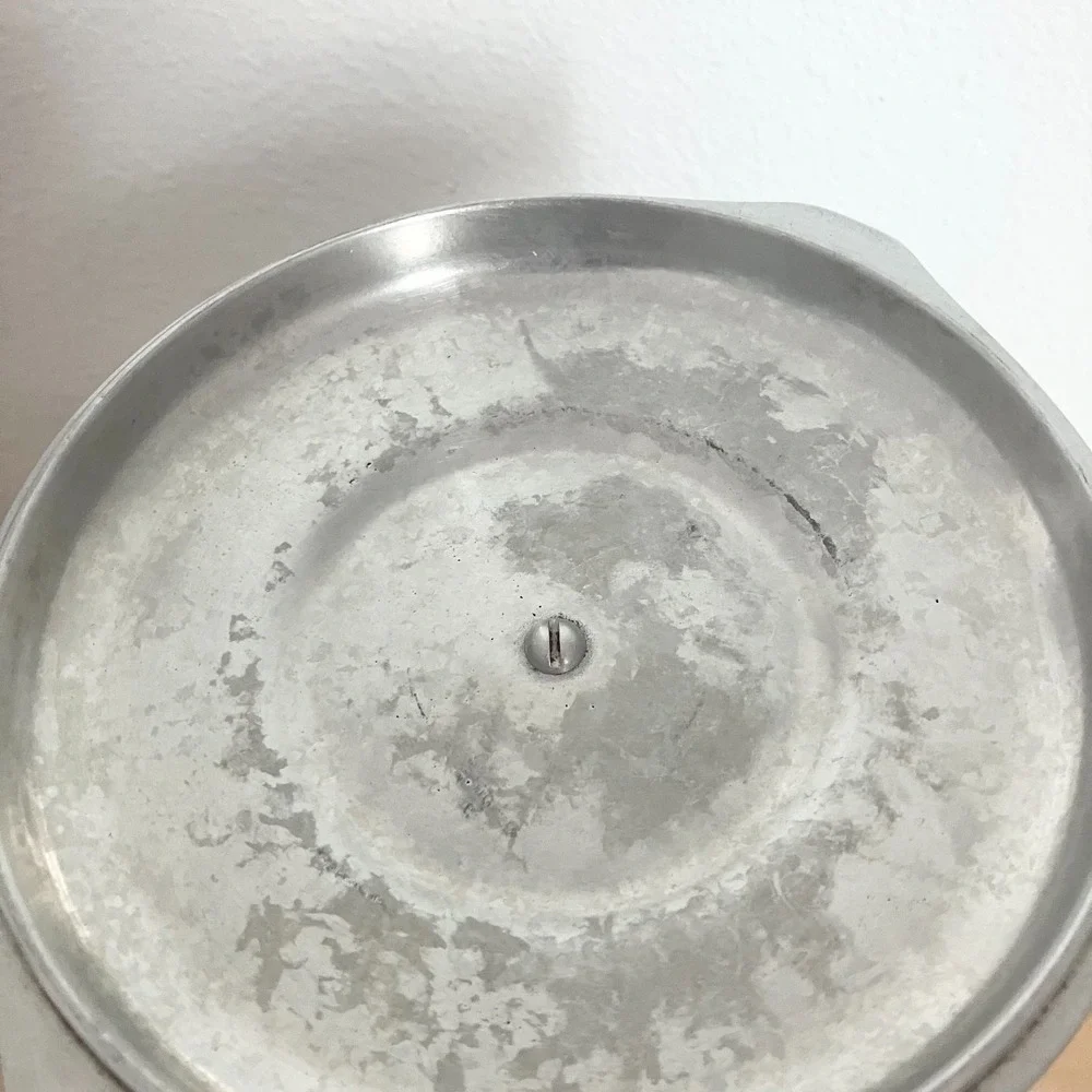 Wagner Ware Sidney O Magnalite Sauce Pan 1 1/2 Qt With Lid 4681 1/2 P 1.5 Quart